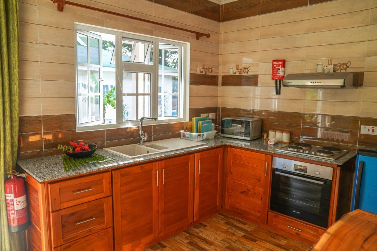 Villa Charette-Self Catering Villas ลาดิก ภายนอก รูปภาพ