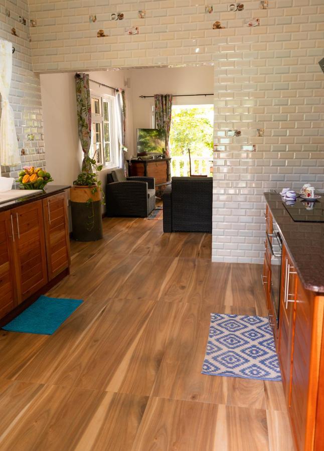Villa Charette-Self Catering Villas ลาดิก ภายนอก รูปภาพ